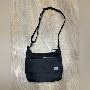 Pacsafe Citysafe Black Anti-Theft Travel Crossbody Shoulder Bag Slashguard